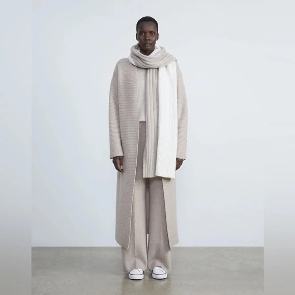 Lafayette 148 New York Cashmere & Silk-Blend Double Knit Pants in Taupe - Picture 3 of 9